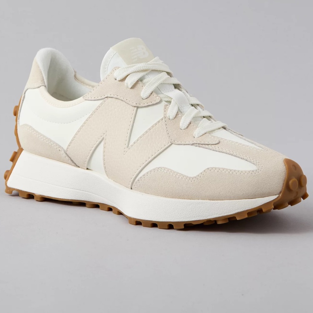 New Balance 327